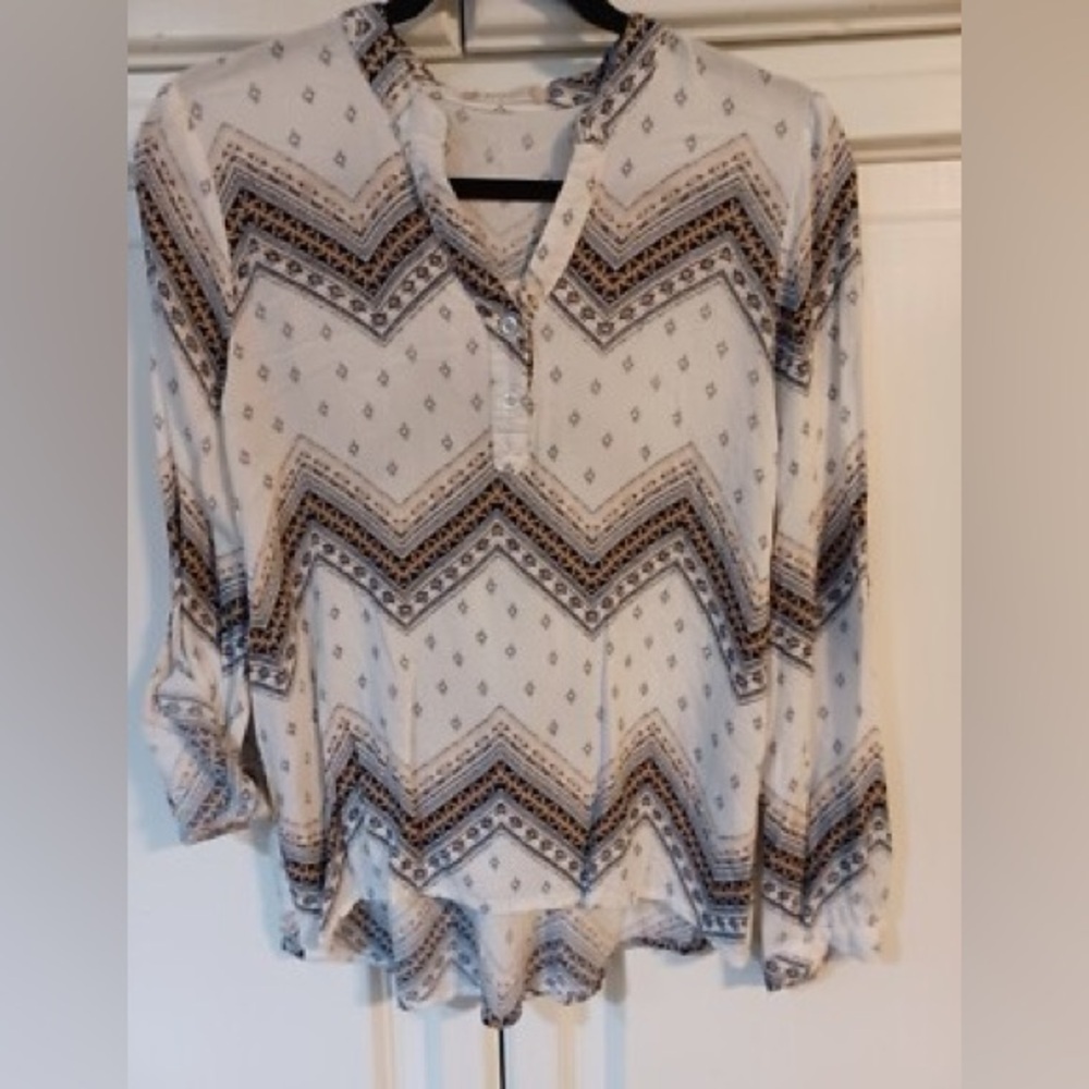 Altar'd State Boho Zig Zag Aztec Henley Blouse L Earthy Neutral Hippie - Picture 4 of 6